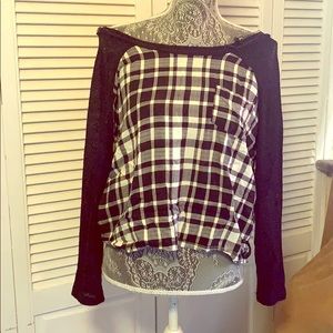 Cropped plaid top